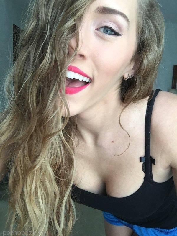 СЕКСУАЛЬНОЕ ДЕКОЛЬТЕ;)