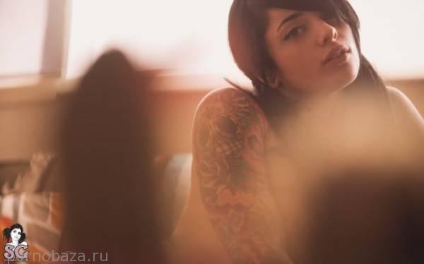 Милая девушка под псевдонимом Radeo из Suicide Girls
