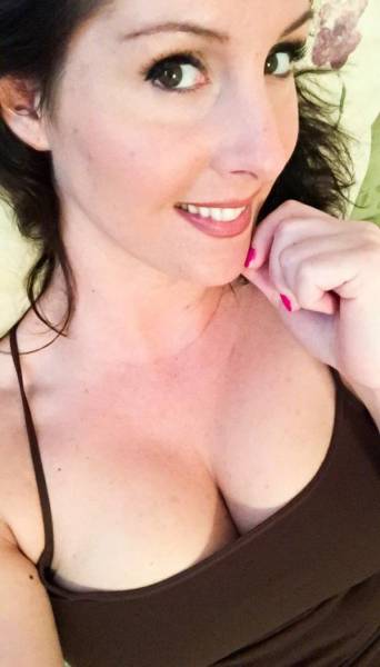 Селфи девушек (35 фото)