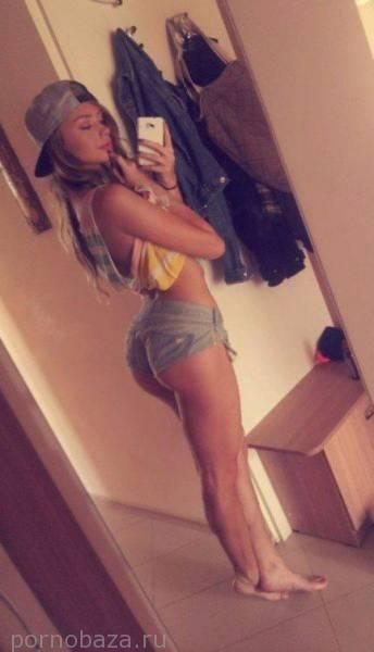 СЕКСУАЛЬНЫЕ ДЕВУШКИ В КОРОТКИХ ШОРТИКАХ. ЧАСТЬ 2