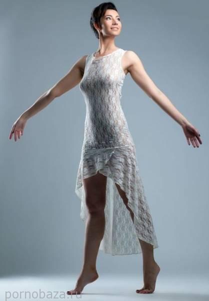 Подборка девушек в легких платьицах (47 фото)