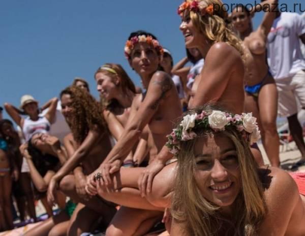 Топлес-протест в Бразилии (36 фото)