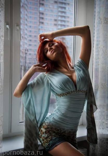 Подборка девушек в легких платьицах (47 фото)