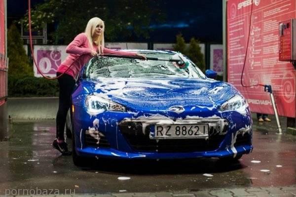 СЕКСУАЛЬНЫЕ ДЕВУШКИ И КРАСИВЫЕ АВТОМОБИЛИ