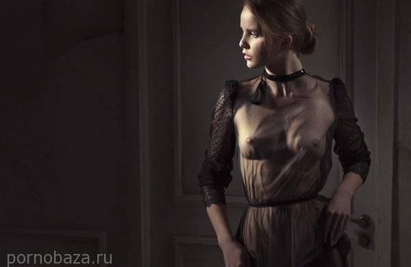 Подборка девушек в легких платьицах (47 фото)