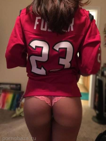 Девушки с красивыми попками (46 фото)