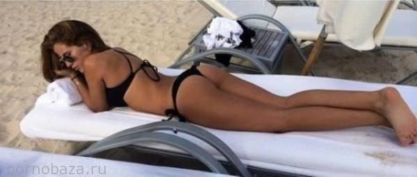 Девушки с красивыми попками (46 фото)