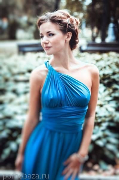 Подборка девушек в легких платьицах (47 фото)