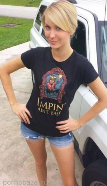 СЕКСУАЛЬНЫЕ ДЕВУШКИ В КОРОТКИХ ШОРТИКАХ. ЧАСТЬ 2