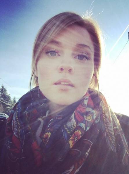 Селфи девушек (35 фото)