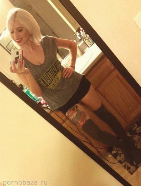 СЕКСУАЛЬНЫЕ ДЕВУШКИ В КОРОТКИХ ШОРТИКАХ. ЧАСТЬ 2