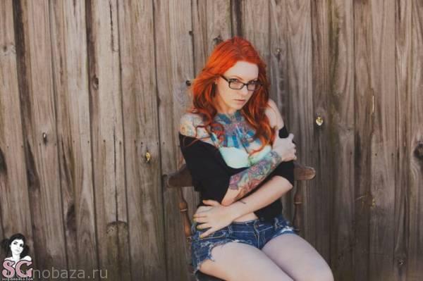 Участница проекта Suicide Girls Красотка Annasthesia