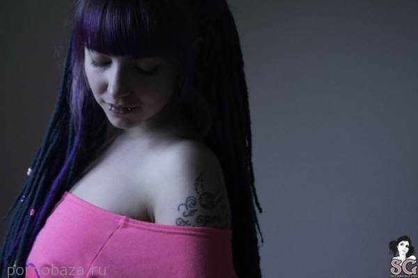 Участница проекта Suicide Girls Красотка Skye