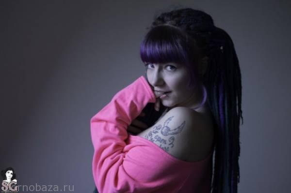 Участница проекта Suicide Girls Красотка Skye