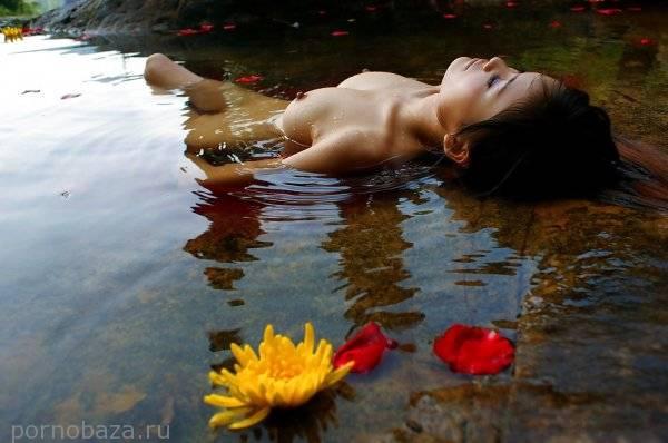 КРАСОТКИ - КРАСИВЫЕ ТЕТКИ :)