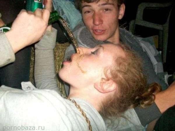 Девушки в пьяном угаре