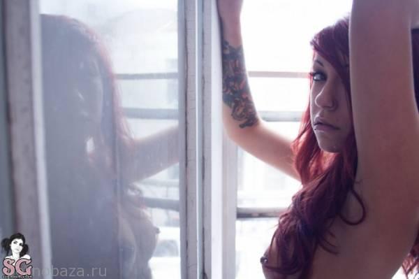 Неформатная красотока Storm из Suicide Girls