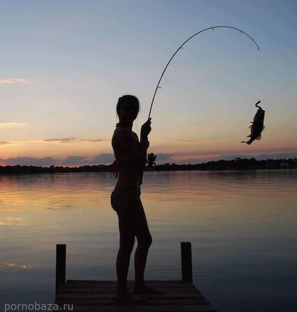 Девушки на рыбалке (41 фото)